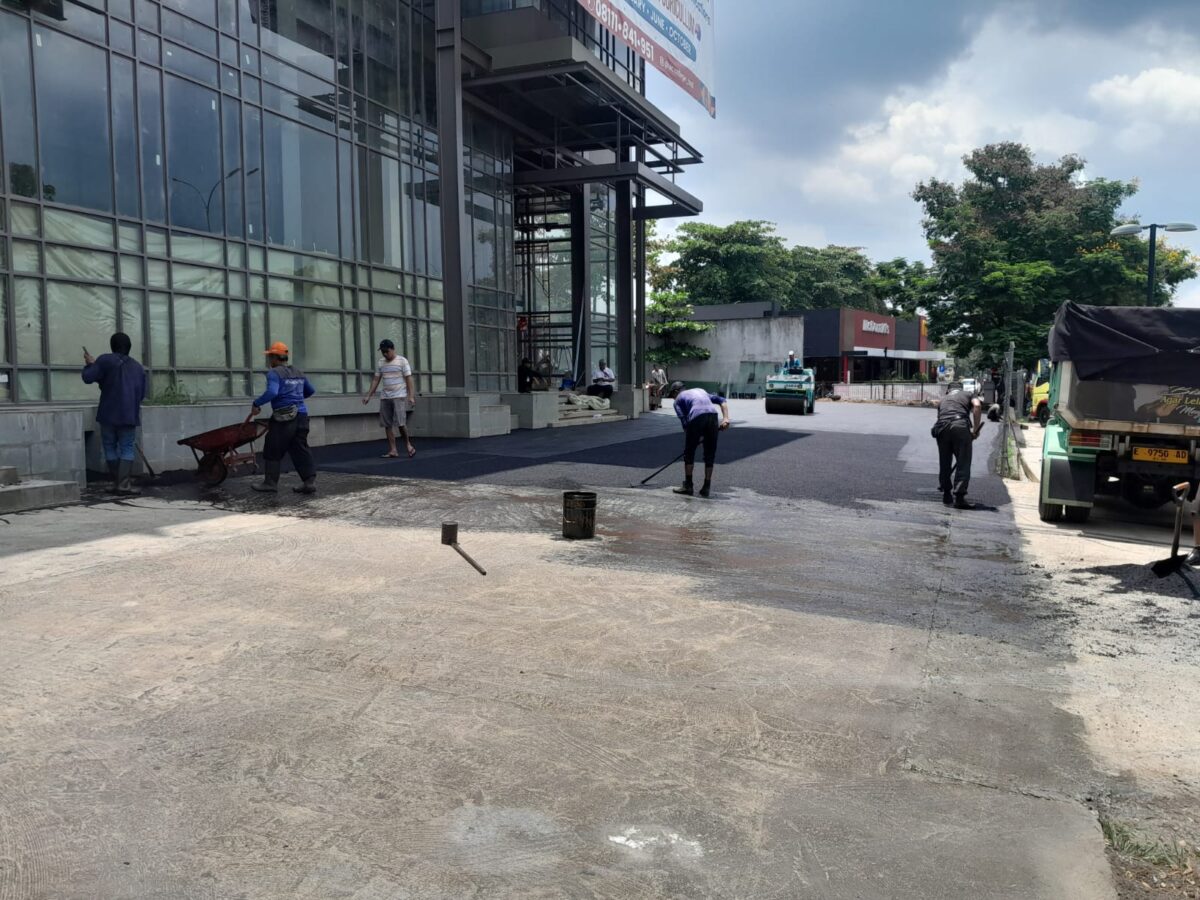 Jasa Perbaikan Jalan Aspal Terbaik di Jabodetabek